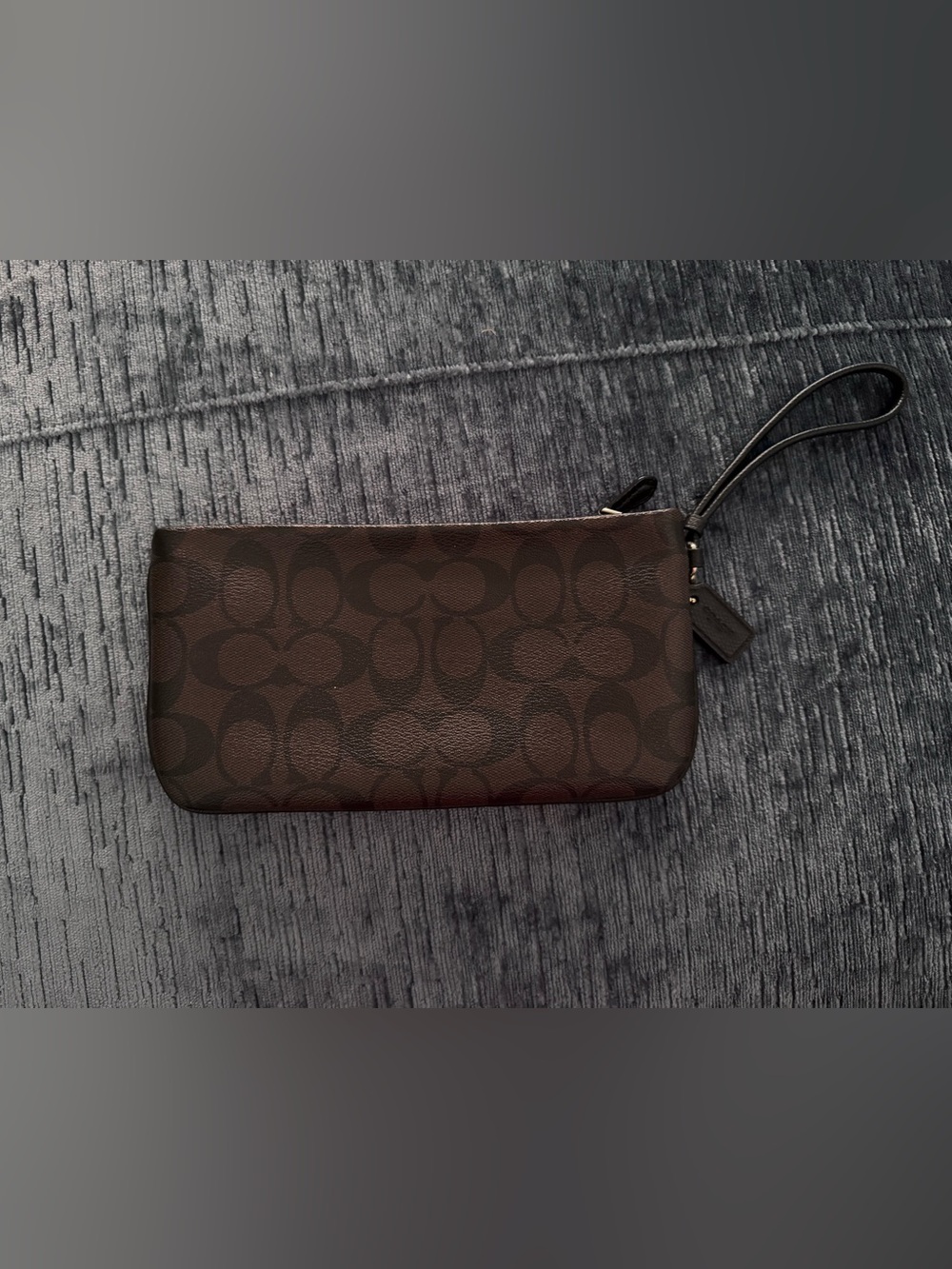 Coach Brown Signature Zip Bag with Gold Logo - Picture 2 of 6